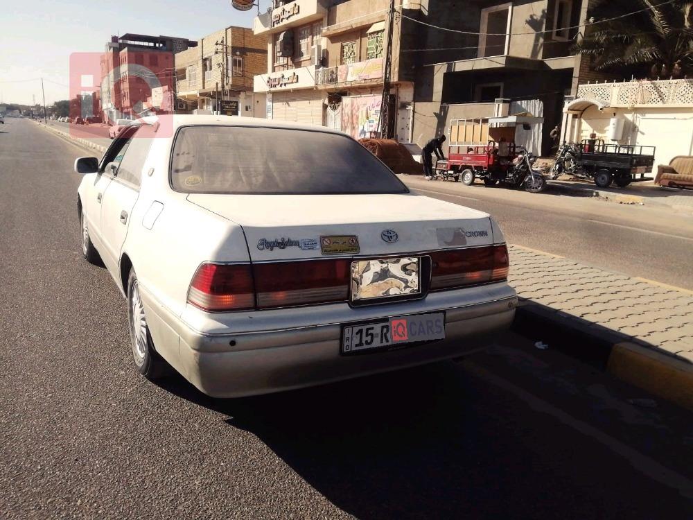 تۆیۆتا کراون